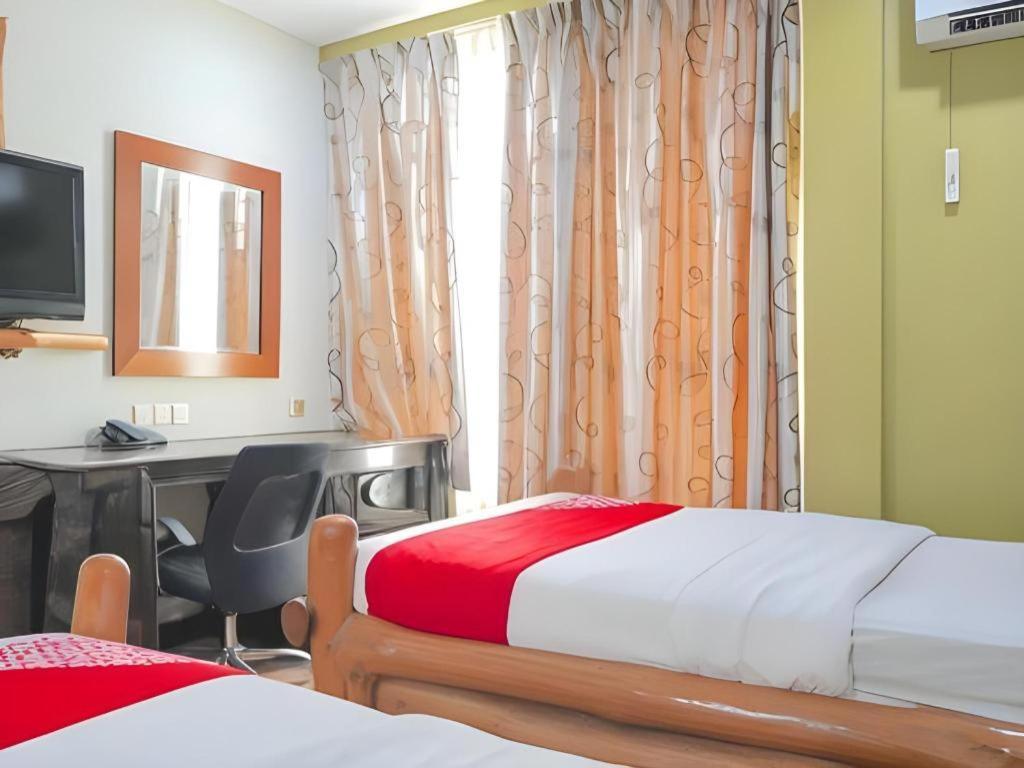 900 Inn Bintulu Exterior photo