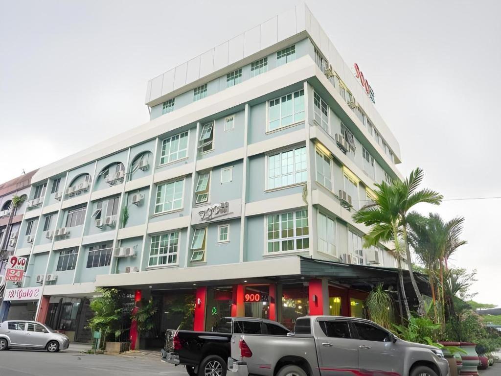 900 Inn Bintulu Exterior photo