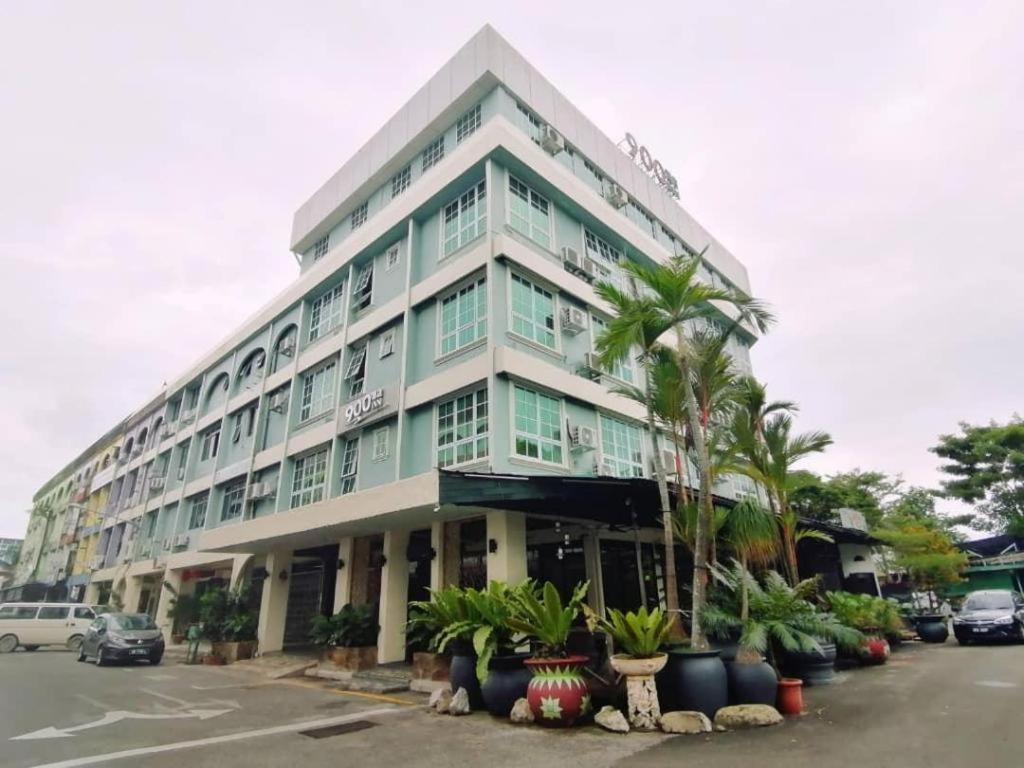 900 Inn Bintulu Exterior photo