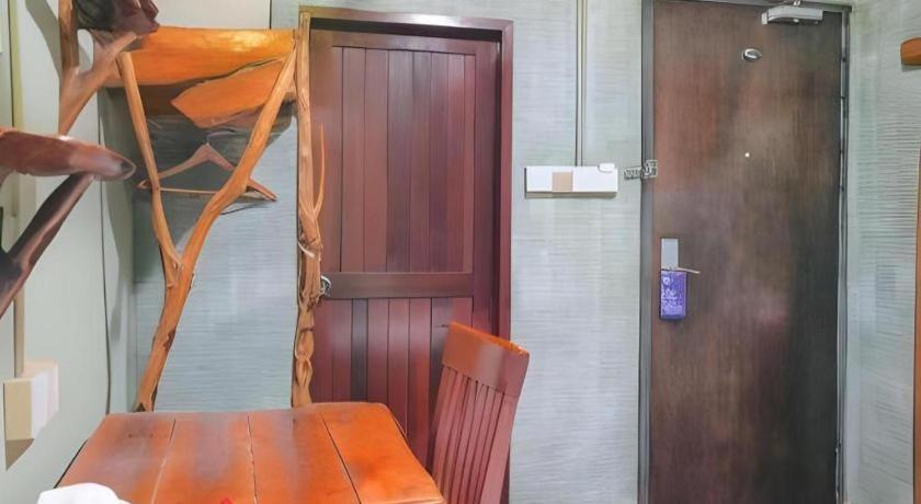 900 Inn Bintulu Exterior photo